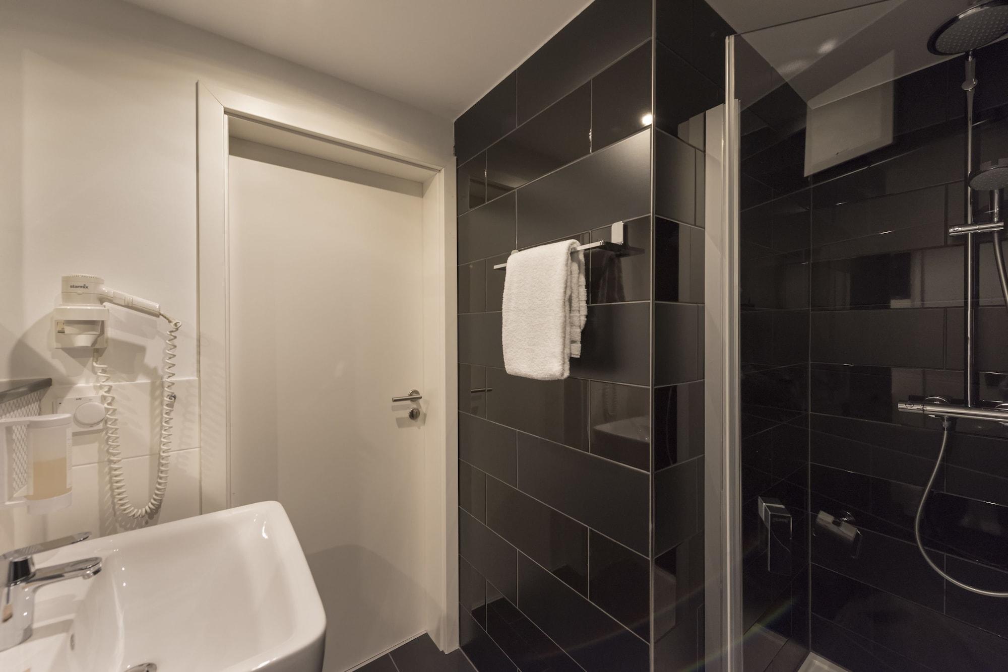 Hotel Wyndham Duisburger Hof Pokoj fotografie
