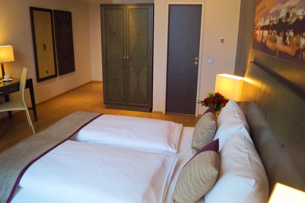 Hotel Wyndham Duisburger Hof Pokoj fotografie